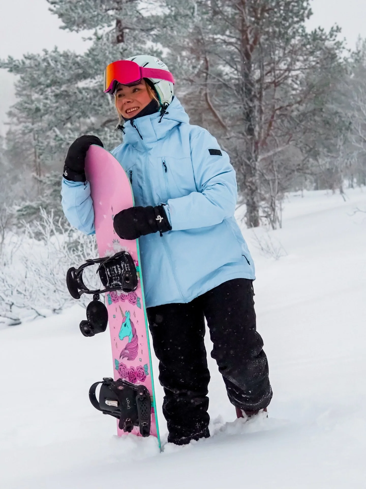 Palataan hetkeks viel&auml; mei&auml;n Lapin reissuun...💭🤍

1. Rakastin joka hetkee noissa maisemissa🤩
2. Rukalla majoituttiin @rukanpressa.fi , joka sijaitsee ihan Rukan palveluiden l&auml;heisyydess&auml; (majoitus saatu)
3. Harmittaa, ettei n&a