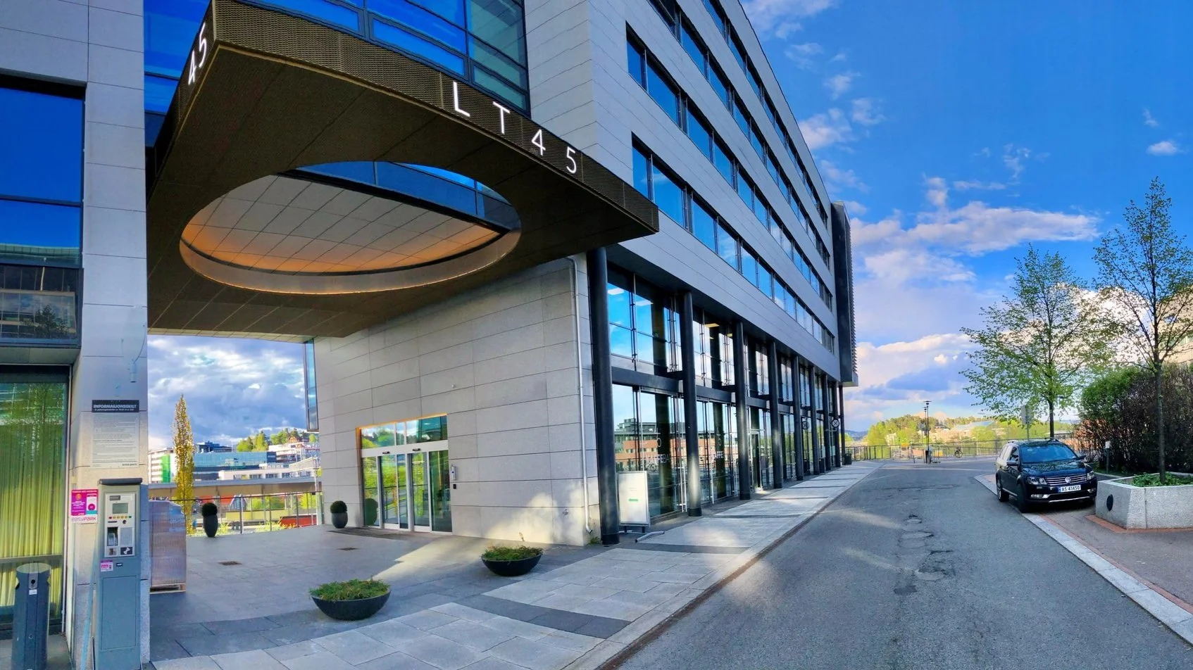 BuildingPoint office entrance at Lysaker Torg 45
