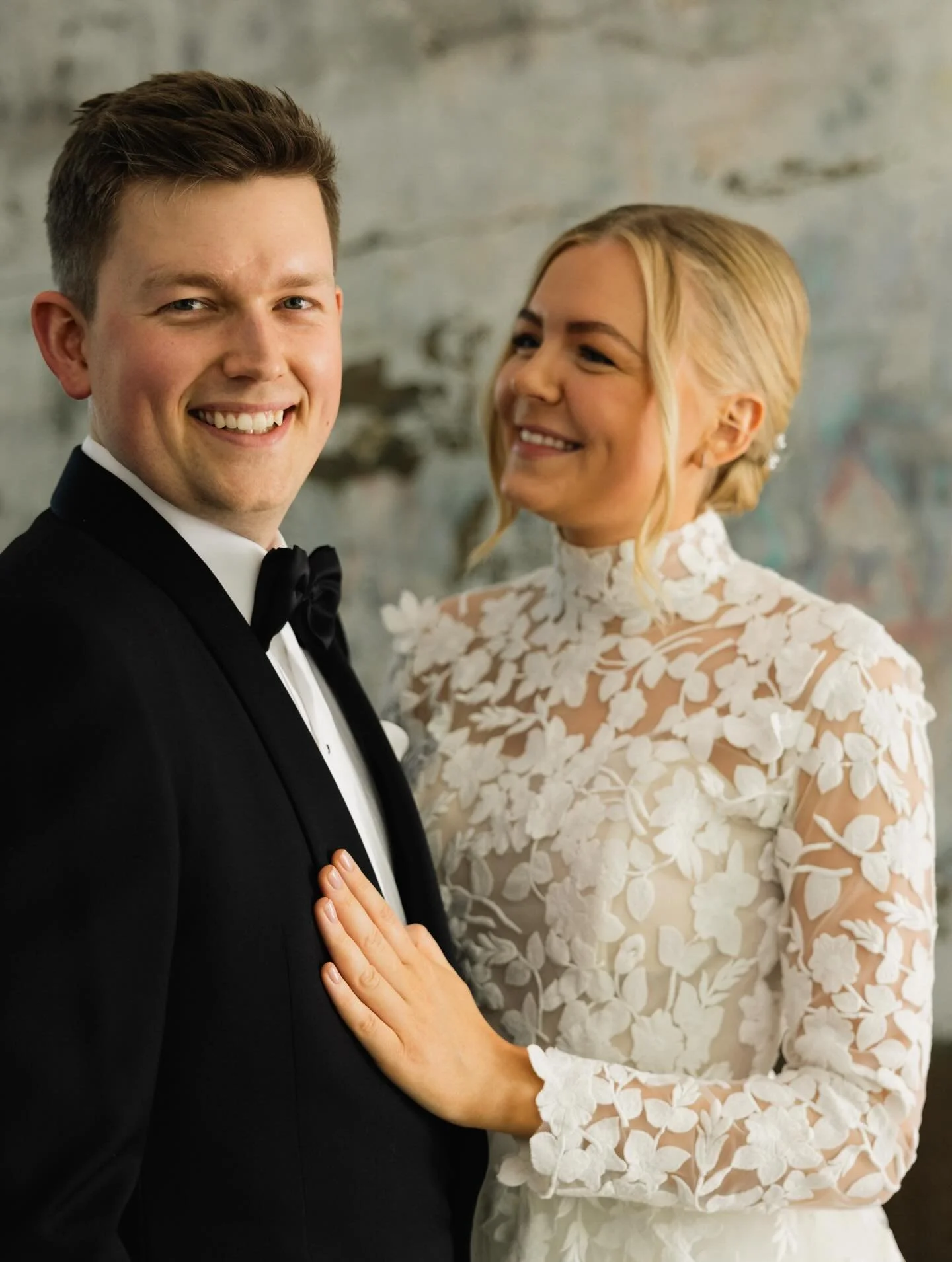 Benedicte &amp; Simen ved Sannerbrua en nydelig maidag i fjor 🤍