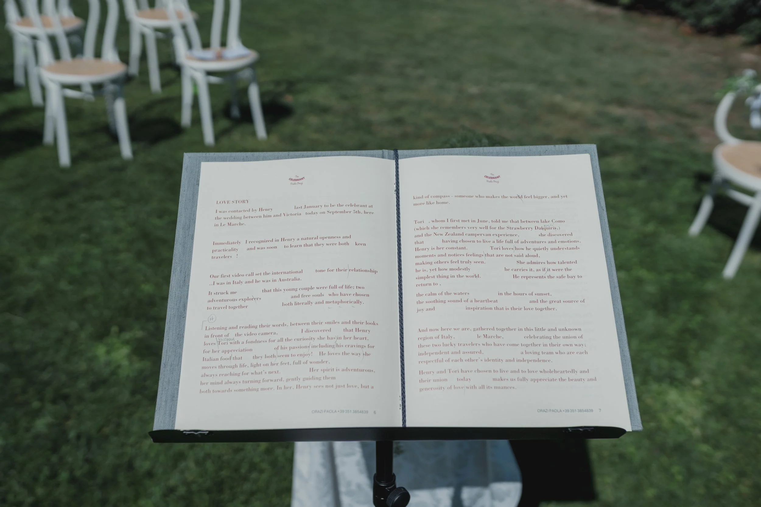 Searches for the best wedding celebrants in Italy often include terms like Italy wedding officiant for US couples and English speaking wedding celebrant Italy.