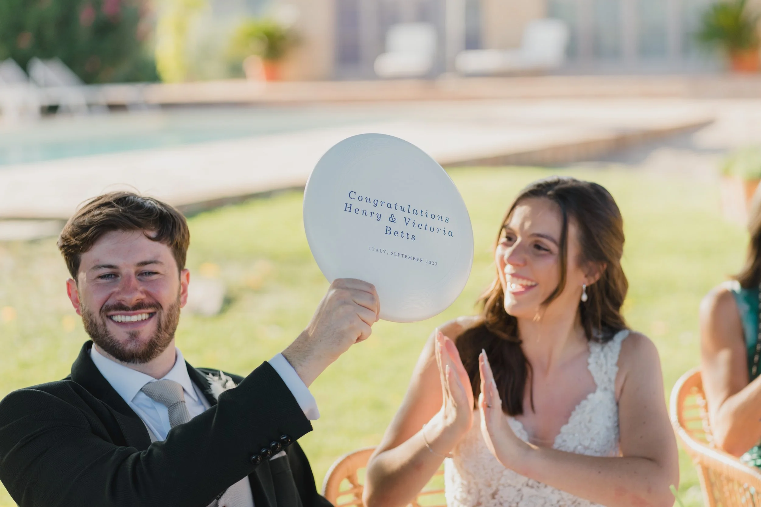 Luxury destination weddings in Tuscany, Lake Como, the Amalfi Coast, Puglia, Sicily, and Le Marche celebrant international guests and cultural nuances. wedding planner in Italy. Paola Orazi Independent Celebrant the best in Italy