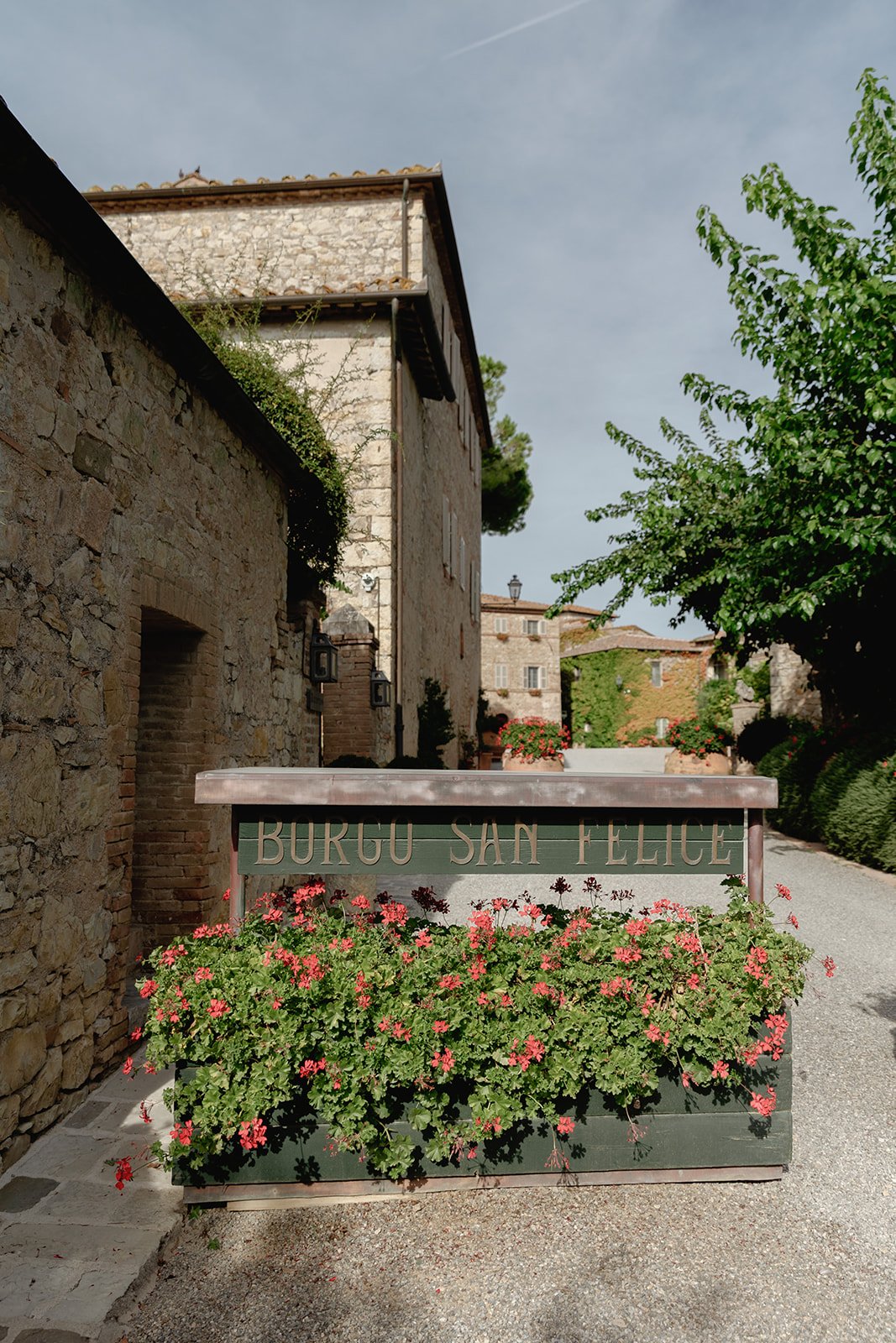 Paola Orazi, celebrant in Tuscany and Italy. vows renewal ceremony to celebrate enduring love in a romantic setting. Vows renewal Italy. English-speaking wedding celebrants Italy. Tuscany vows renewal