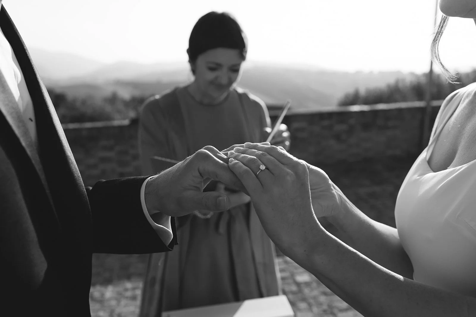 English-speaking celebrant Italy. celebrants who can combine meaningful ceremonies with a full Italian experience, allowing guests to enjoy both the celebration and a luxurious Italian holiday. Tuscan wedding celebrant. 
