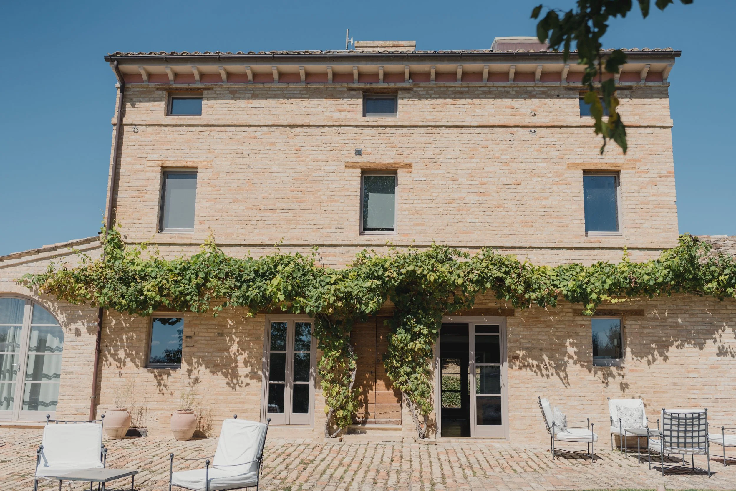 Bespoke Tuscany wedding ceremonies amid rolling vineyards, historic estates. Lake Como wedding ceremonies romantic lakeside settings with private boat arrivals and elegant villas. Amalfi Coast wedding celebrants.