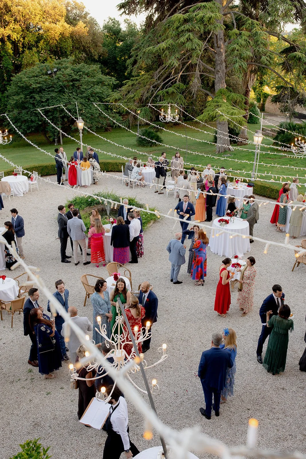 A native English and Italian‑speaking celebrant for civil and symbolic ceremonies throughout Italy. Paola Orazi Independent Celebrant the best thoughtful approach. Italy. Married by Paola.