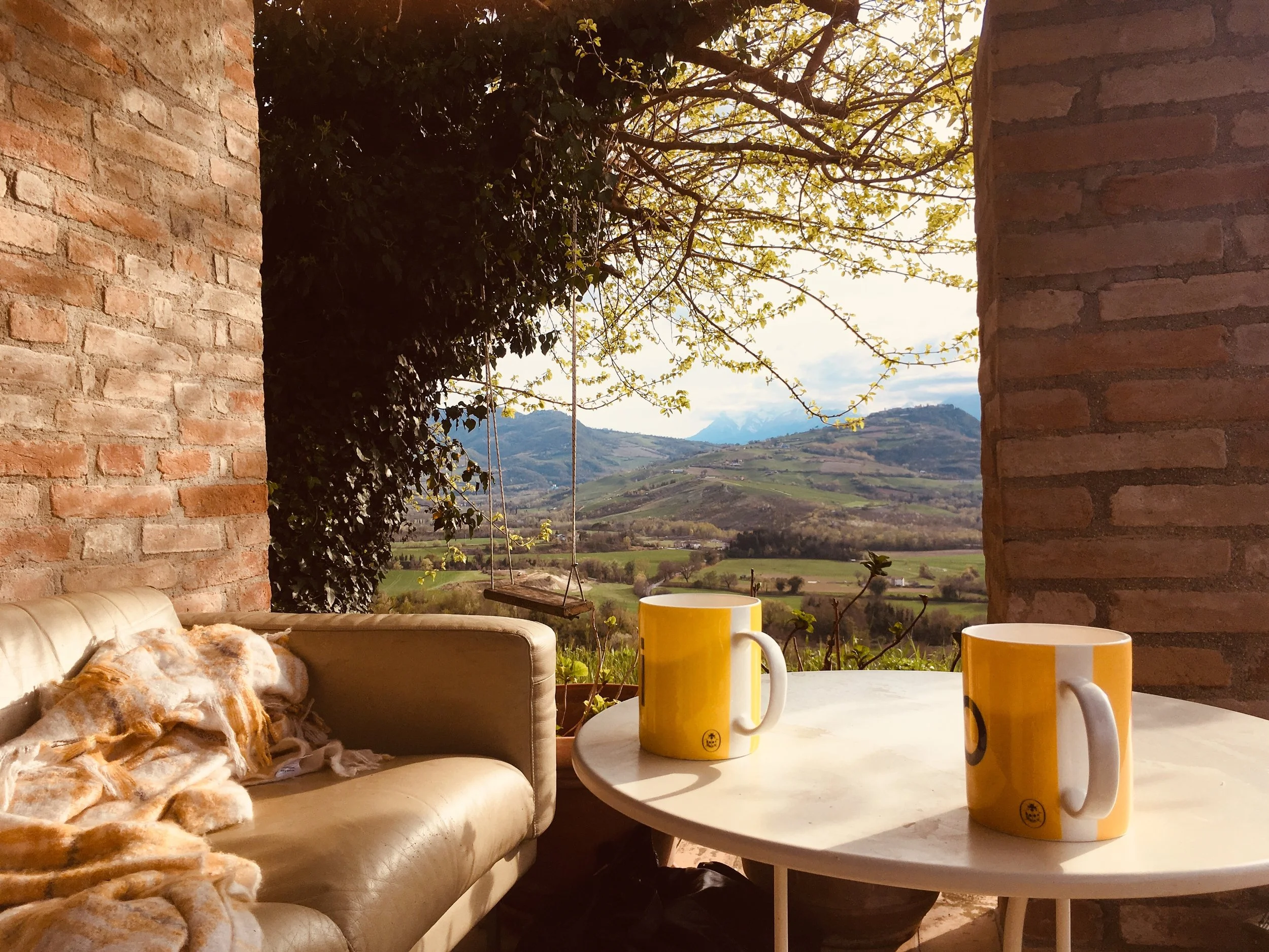 Tuscany wedding celebrant, Lake Como wedding celebrant, Amalfi Coast wedding officiant, Puglia wedding celebrant, Sicily destination wedding Italy