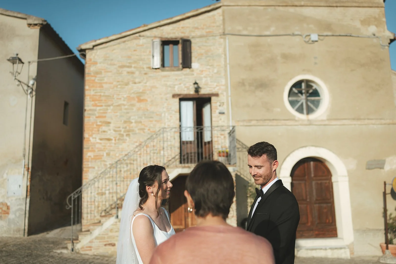 English speaking vows renewal Italy
symbolic vows renewal Italy
Italy vow renewal planner
destination vow renewal Italy