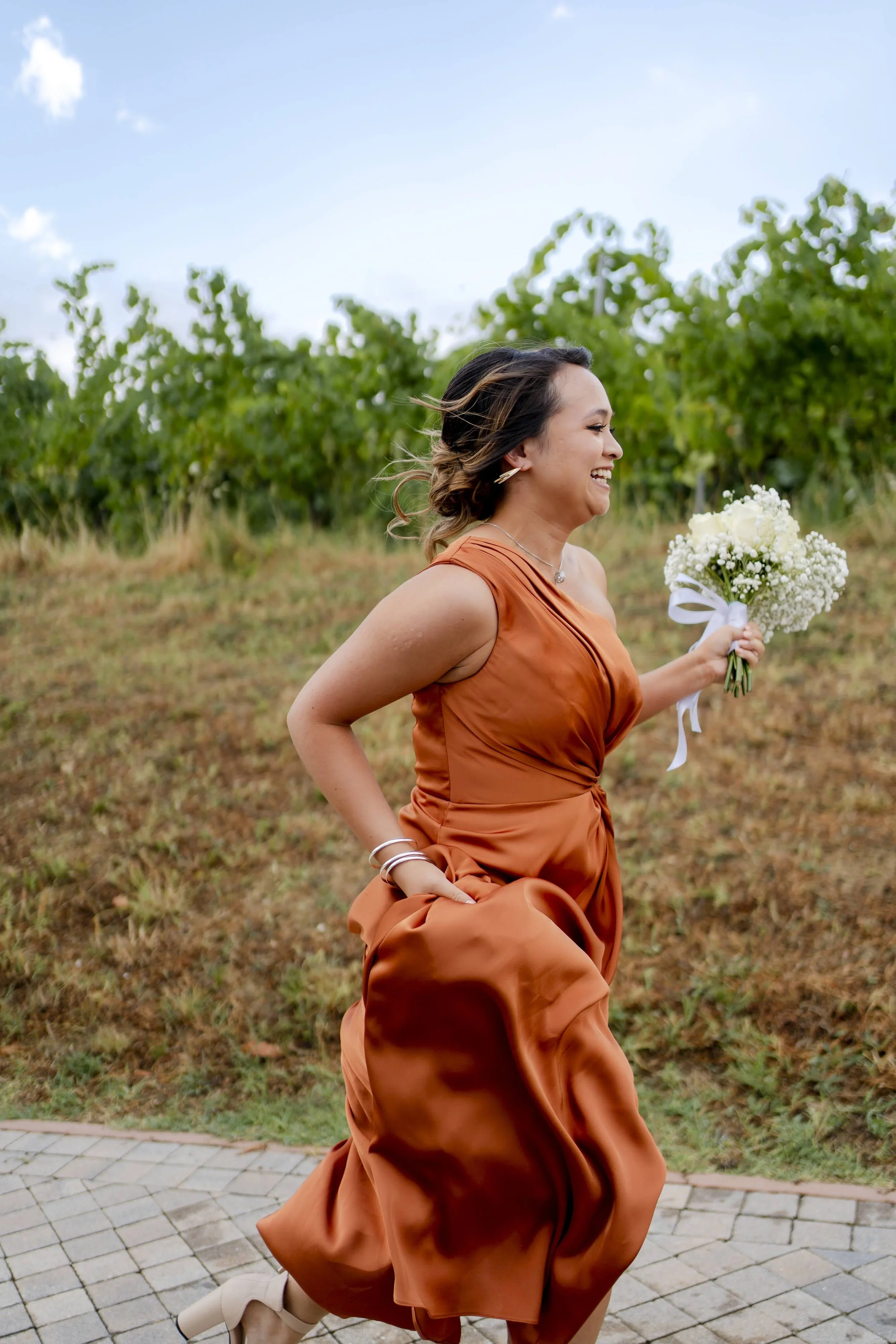 We truly couldn’t have wished for a better celebrant than Paola.
From the very first draft of our ceremony to the beautiful sand ritual, every detail was crafted with such care, thought and sensitivity.