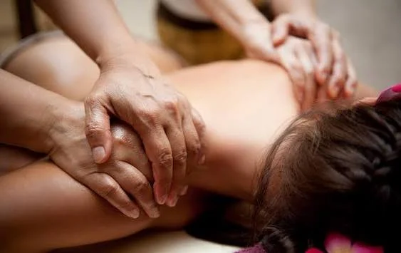 Four-Hand Deep Tissue Massage
