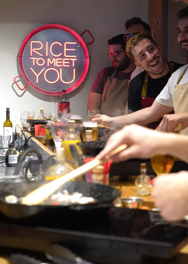 Taller de paella en Barcelona | Rice to meet you