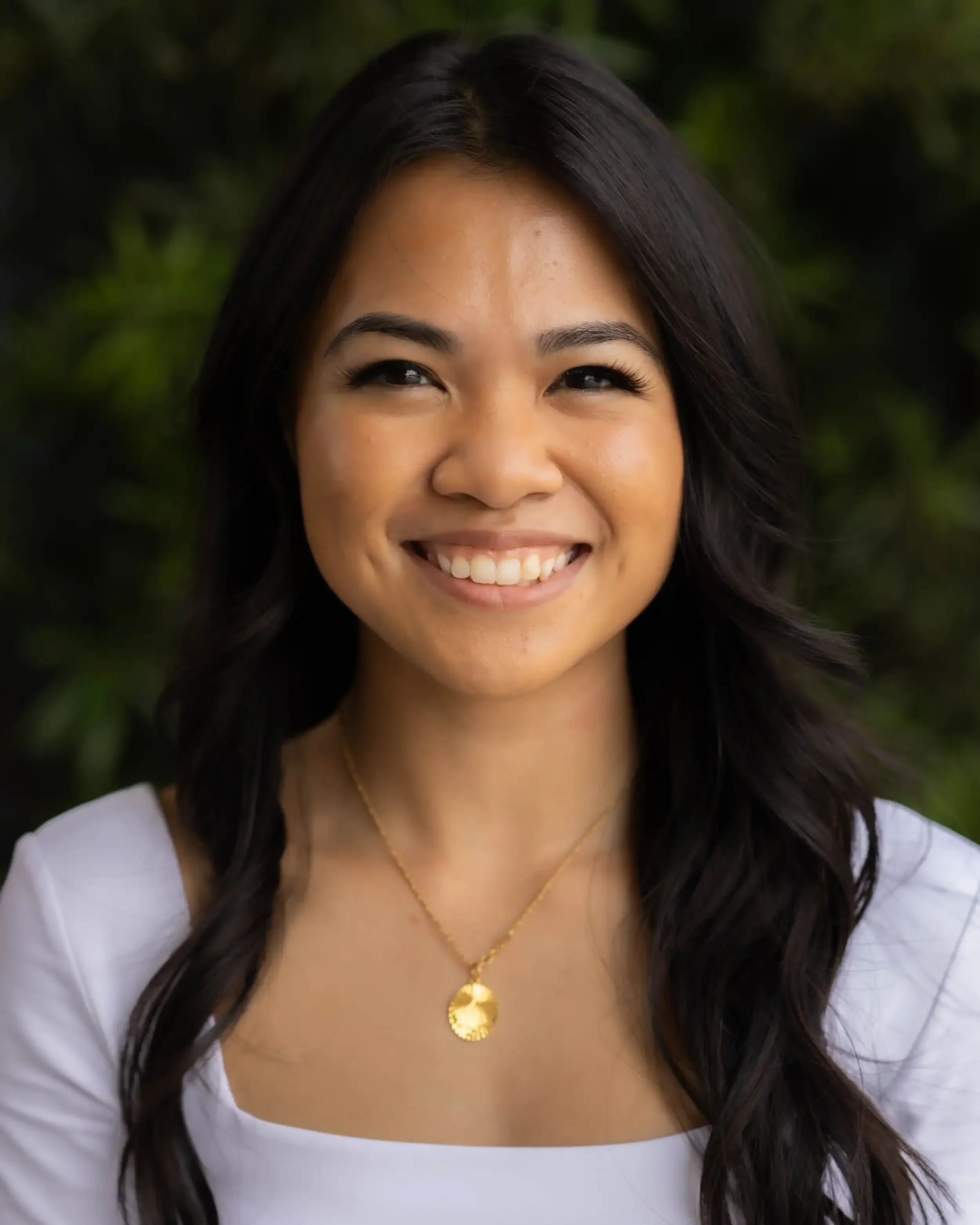 Dr. Eleyn (Ele) Fangonilo 