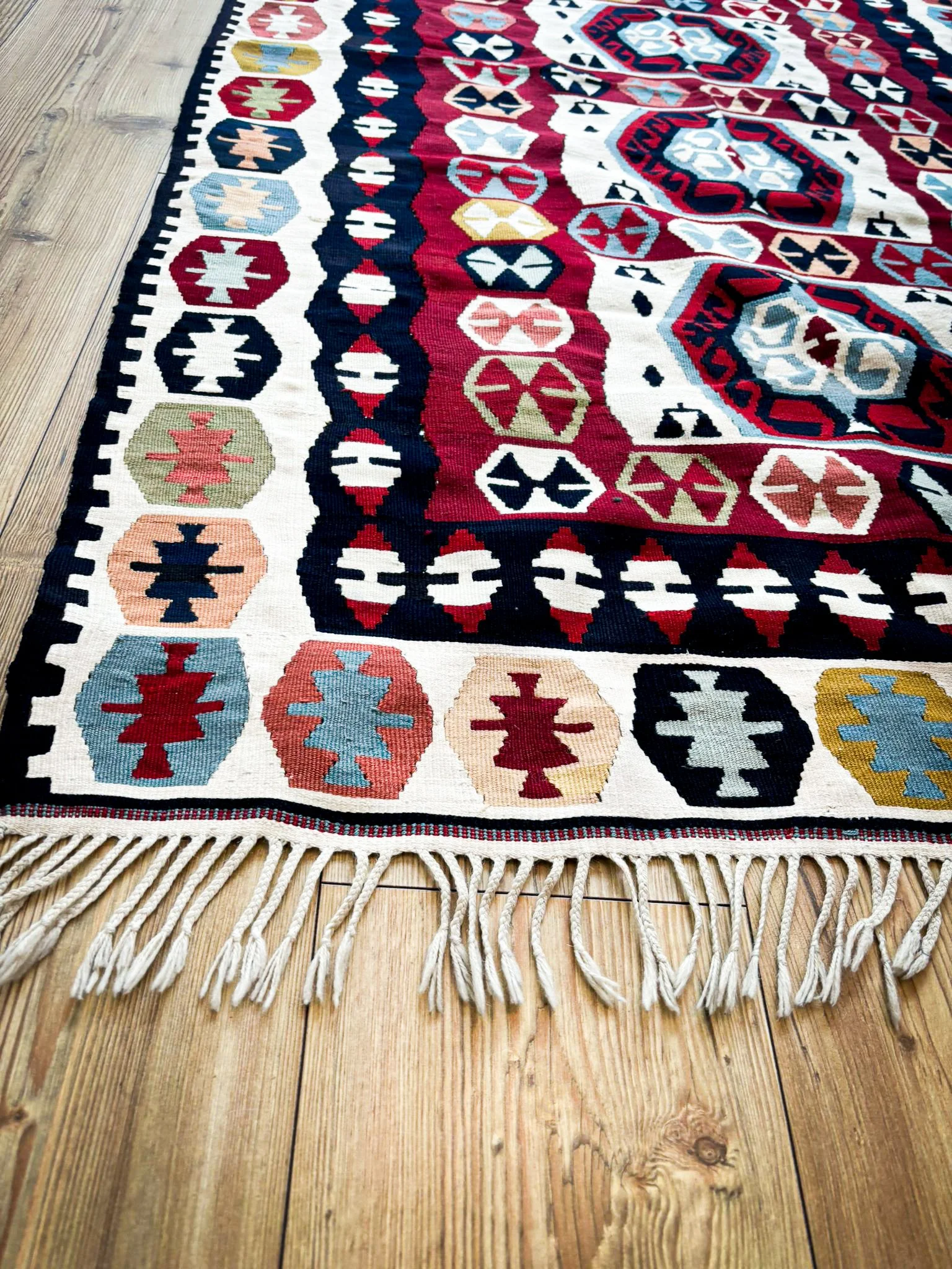 Vintage Handwoven Kilim Rug – Bold Geometric Tribal Design, Mid–Late 20th Century