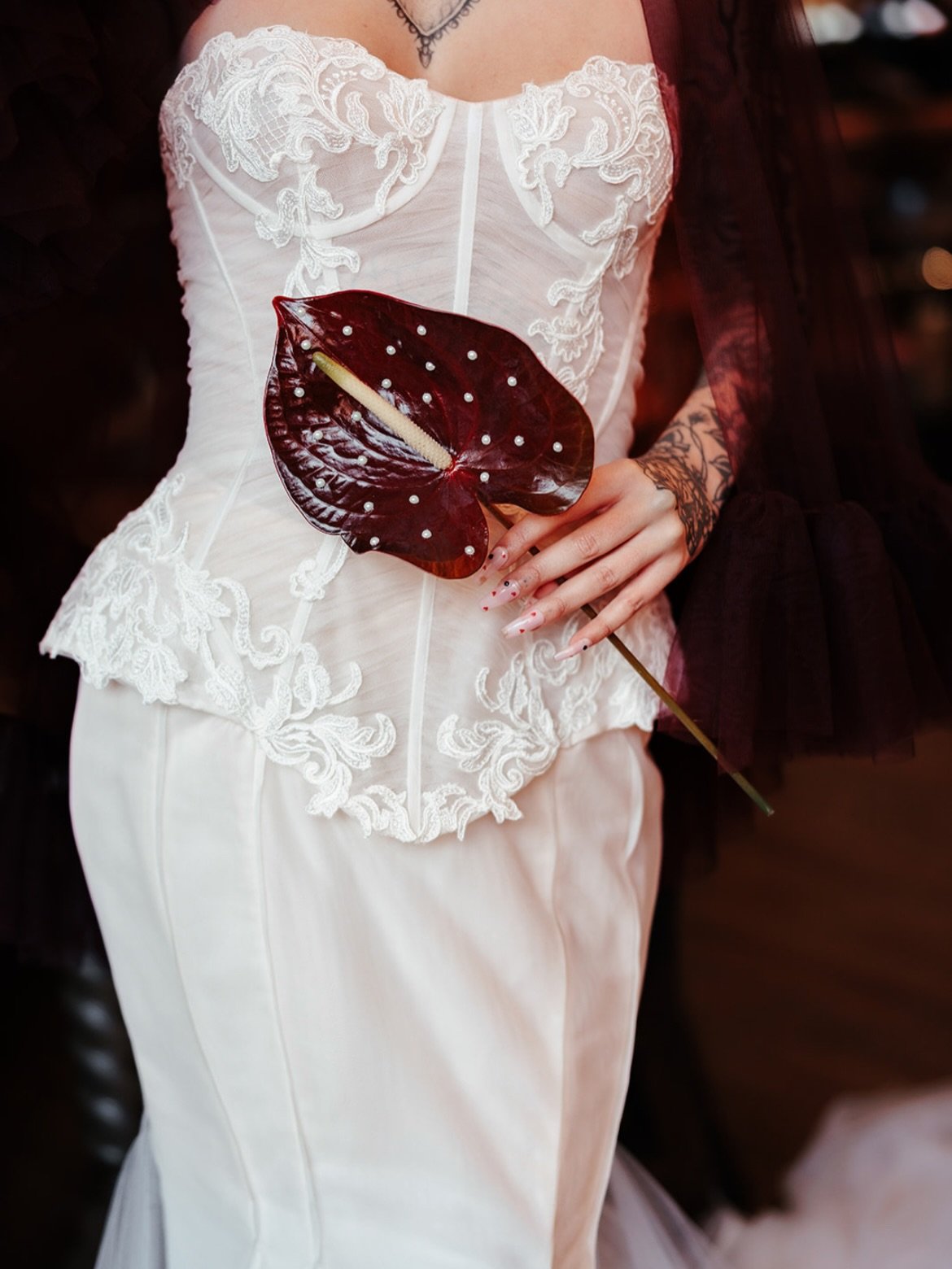 Anthuriums &amp; pearls 🫧❣️

For Rock n roll bride magazine 

TEAM

Photography: @kirstymackenziephotography
Concept &amp; Styling: @rocknrollbride
Hair &amp; Make-Up: @lucymeyermakeupartist_
Flowers: @ninaaliceblooms
BTS Photos: @natashaleiden_phot