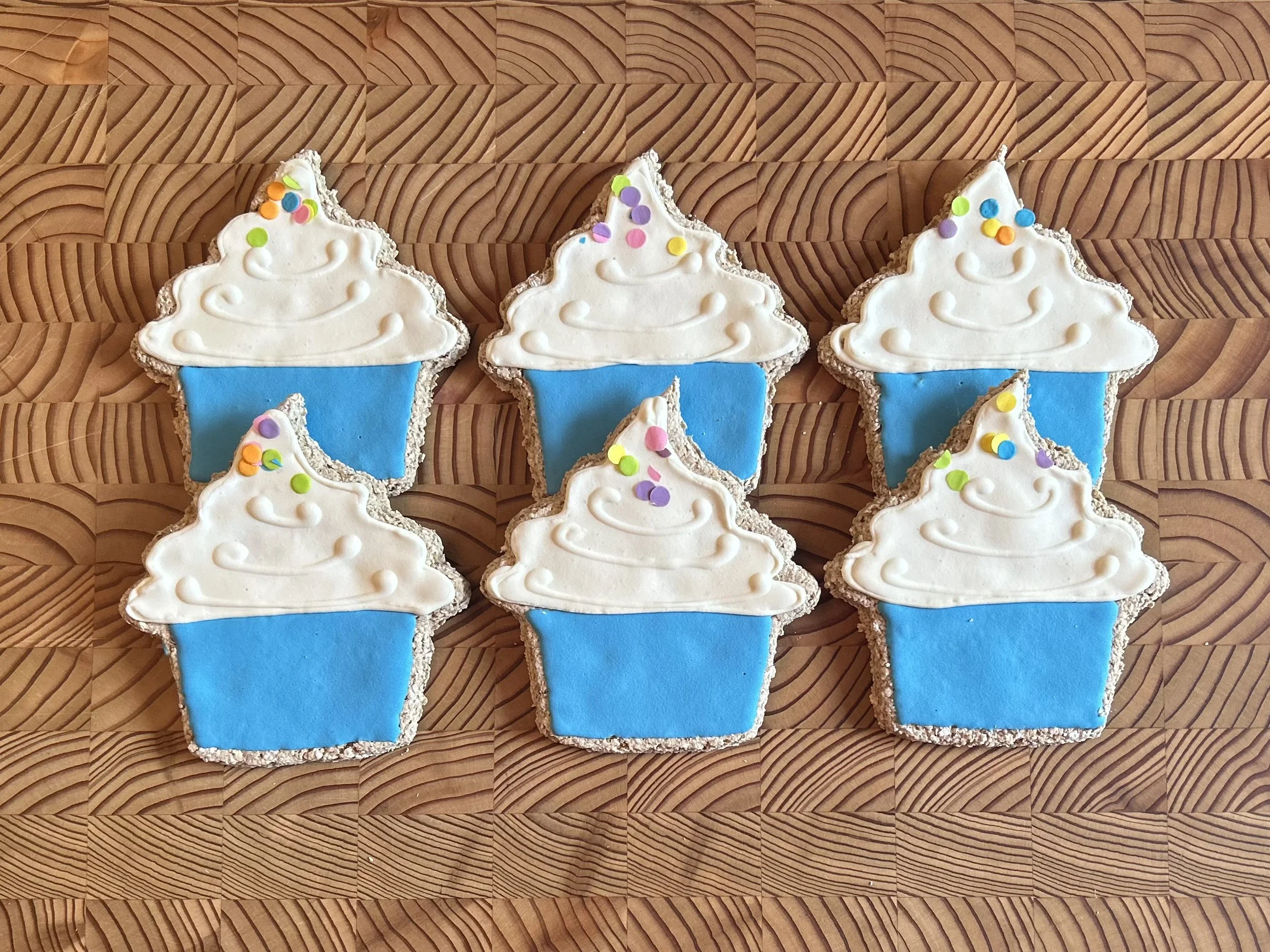 blue cupcake.jpeg
