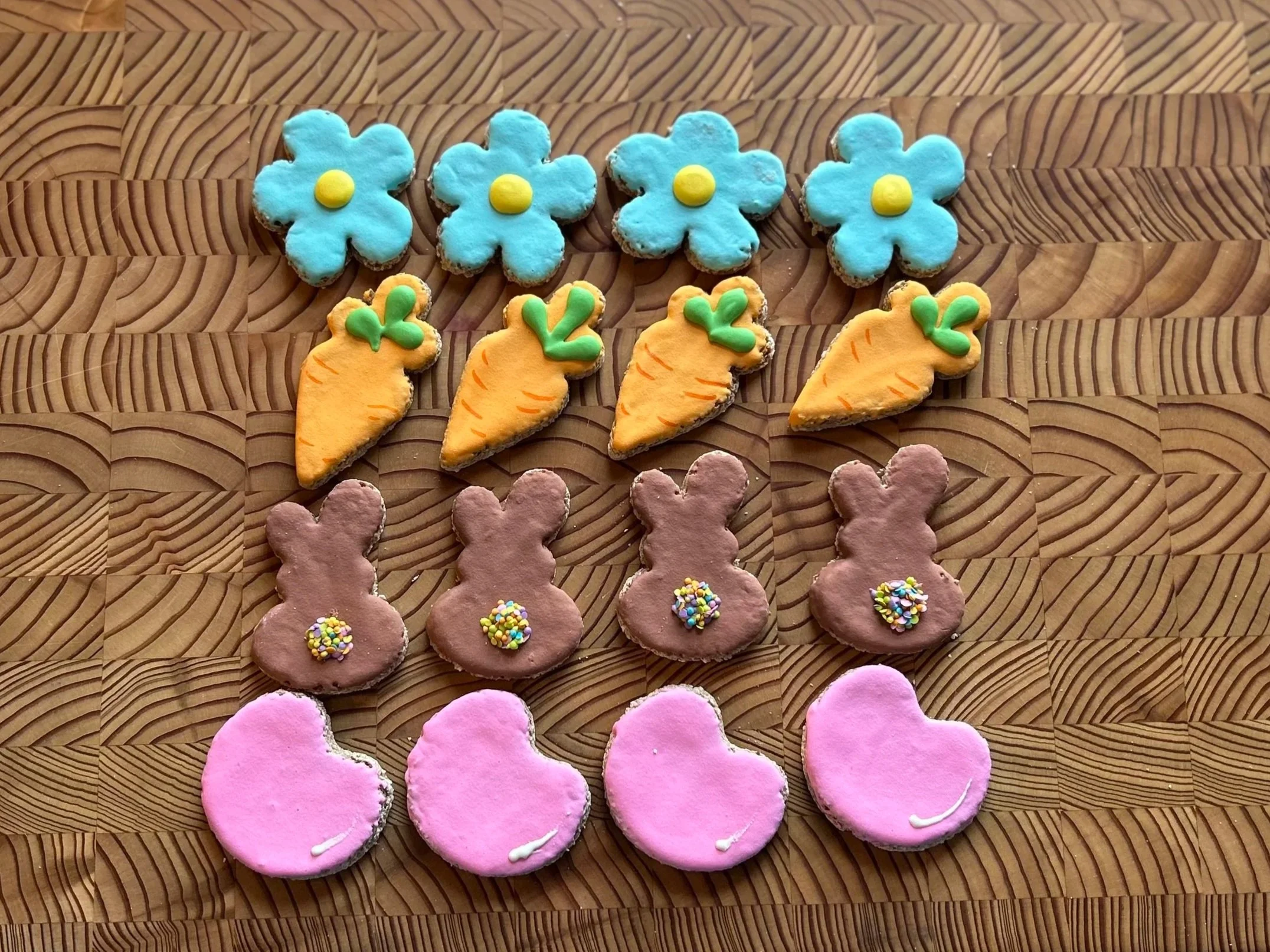 Easter Mini's