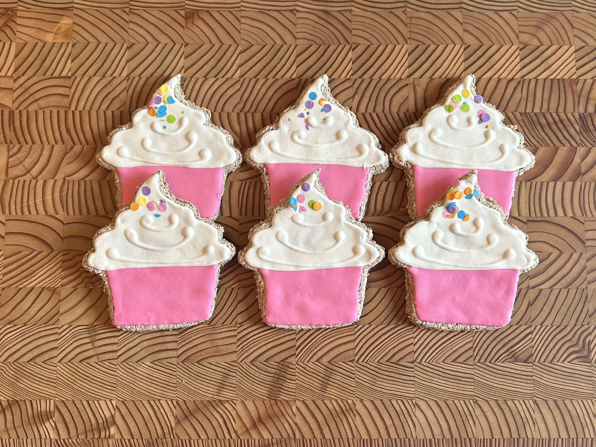pink cupcake.jpeg