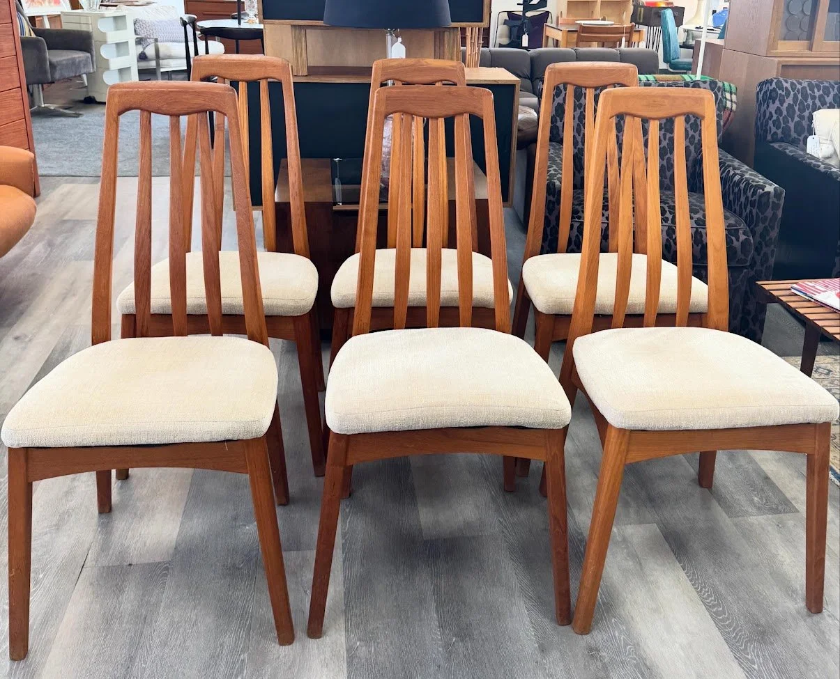 Set of 6 Mid Century Solid Teak Dining Chairs by Benny Linden