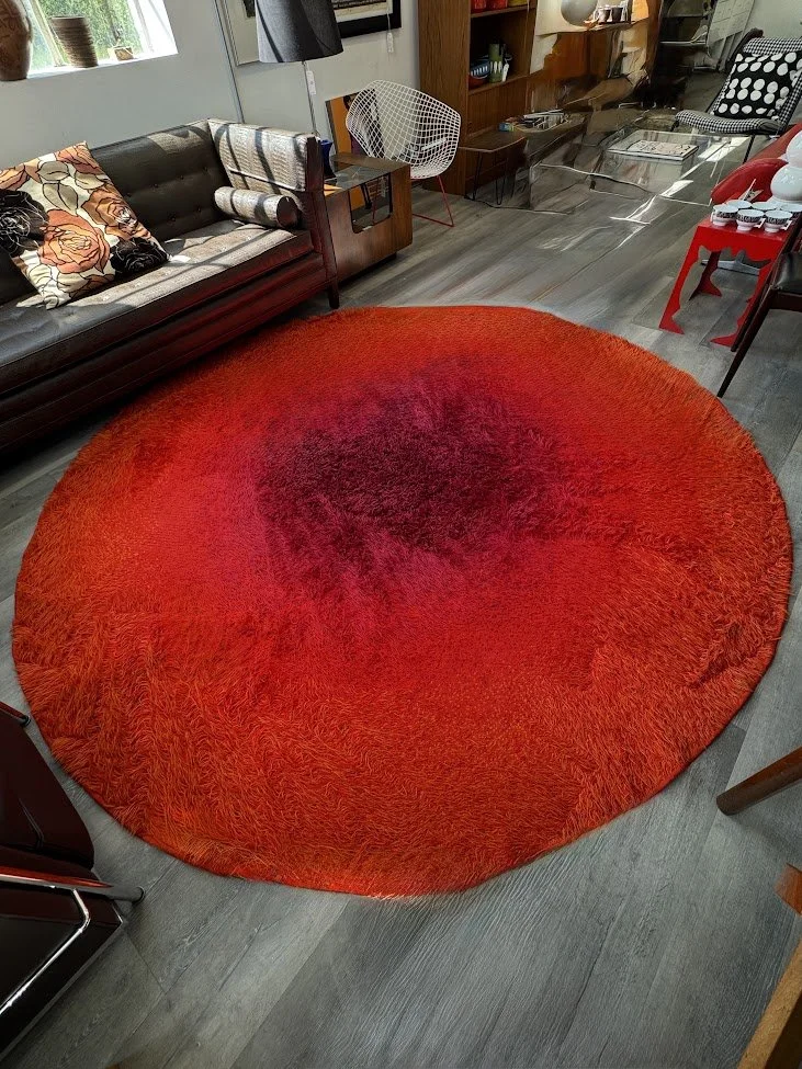 Vintage Red/Orange/Pink Rya Rug 8'10" Round