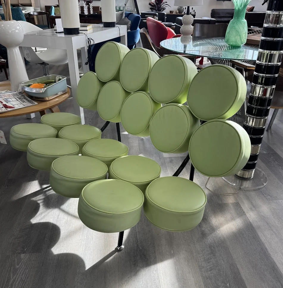 Repro George Nelson Style Marshmallow Sofa in Light Chartreuse Green