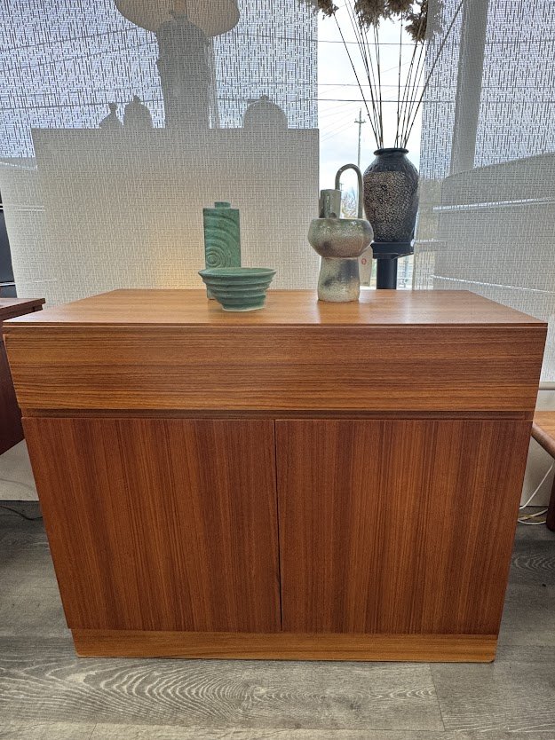 Arne Wahl Iversen Mid Century Danish Teak Cabinet for Vinde Mobelfabrik (1 external drawer, 4 small internal drawers and an adjustable shelf) 36w, 17d, 30h