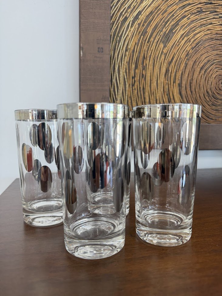 Set of 4 Dorothy Thorpe Silver Dot High Ball Glasses