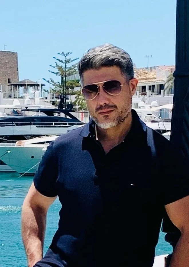 Alfredo Granados
yachthamptonsales.com