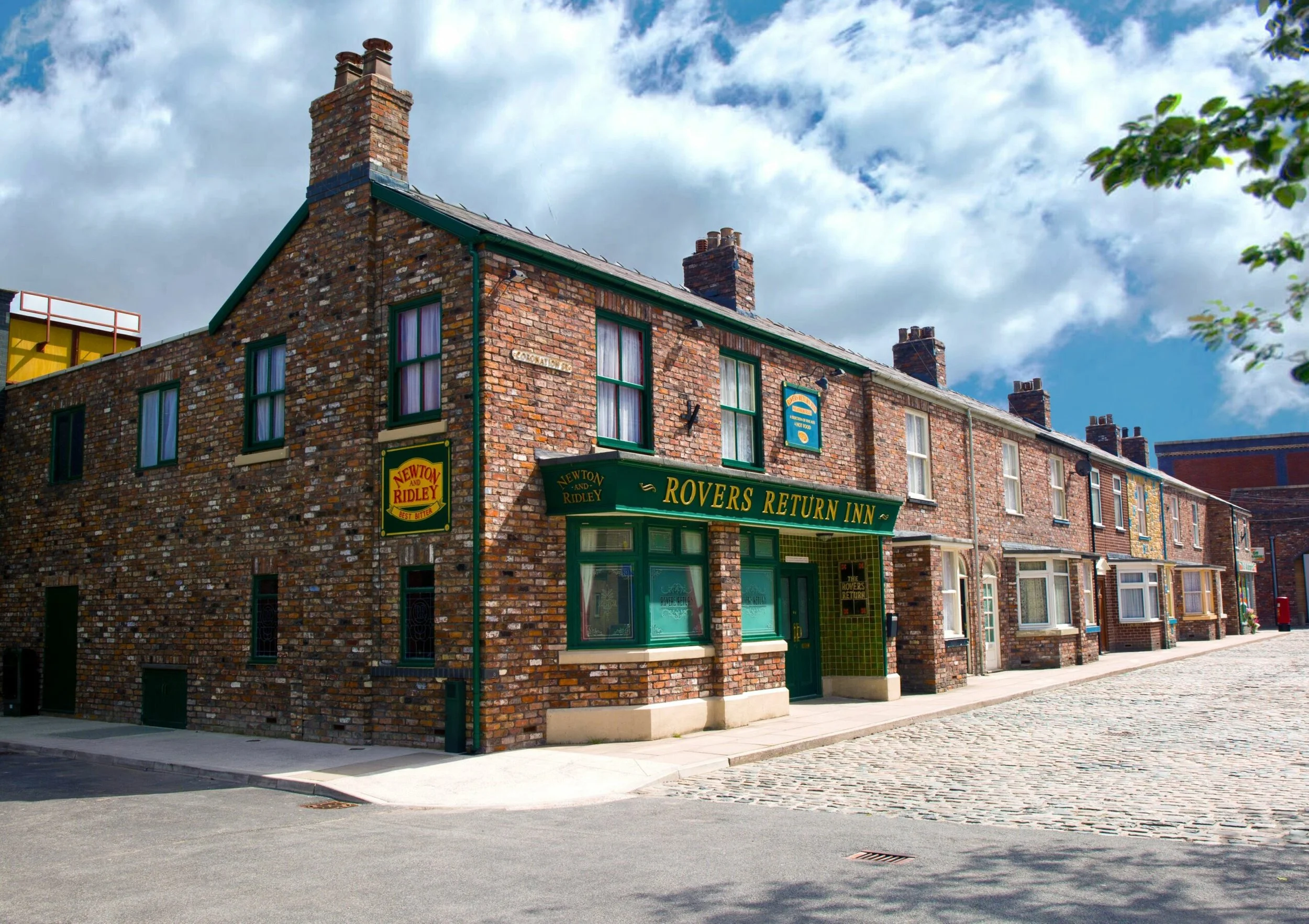 Coronation Street: David Uncovers Truth as Tyrone Faces Life-Changing Future