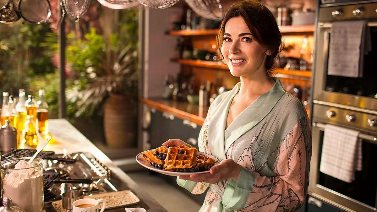 Nigella Lawson in talks to join Bake Off