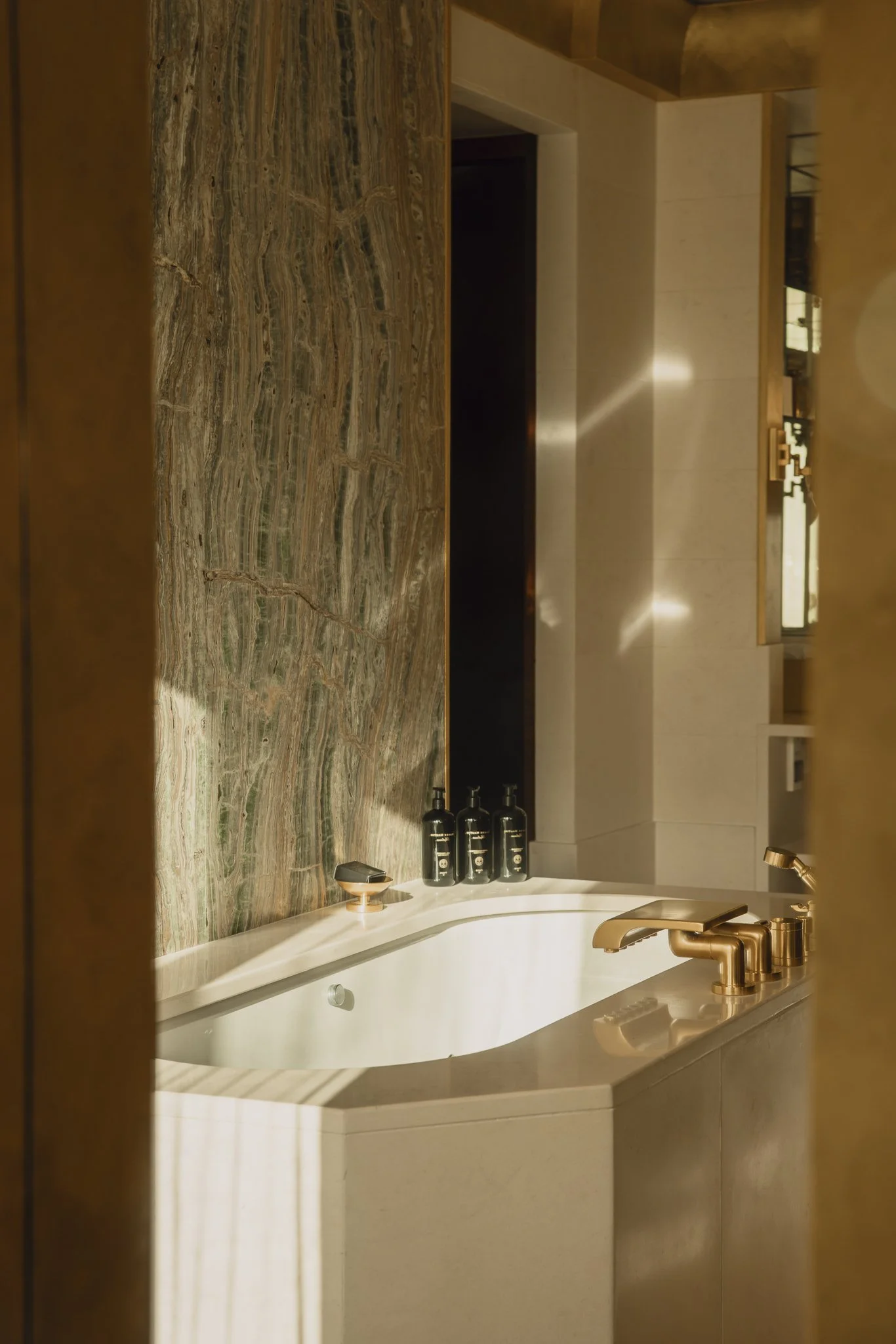 PARKHYATT-NOLWENN-PERNIN-16.jpg