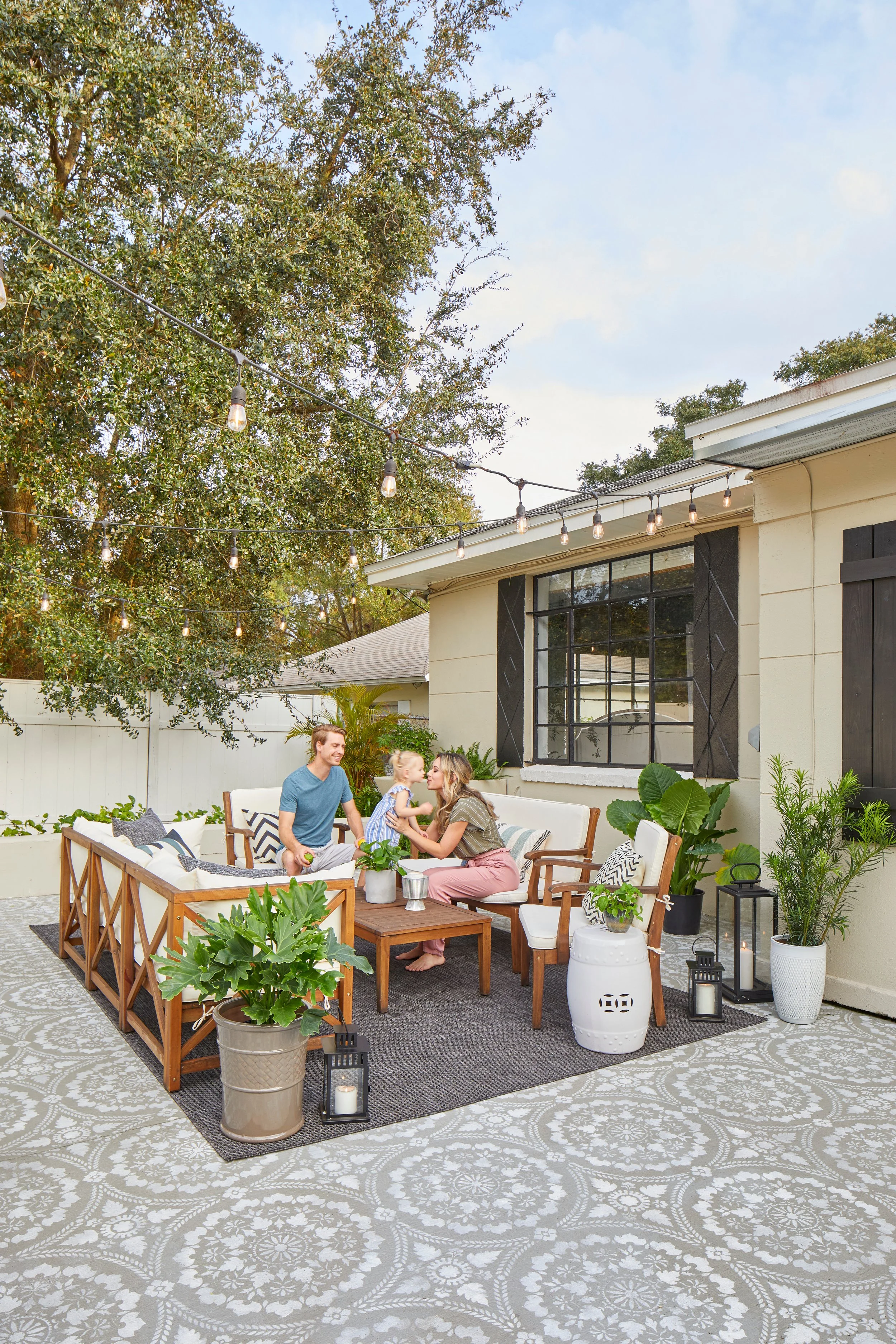 BetterHomesGardens_LeBlancPatio_7011484_02576_1101_preview.jpg