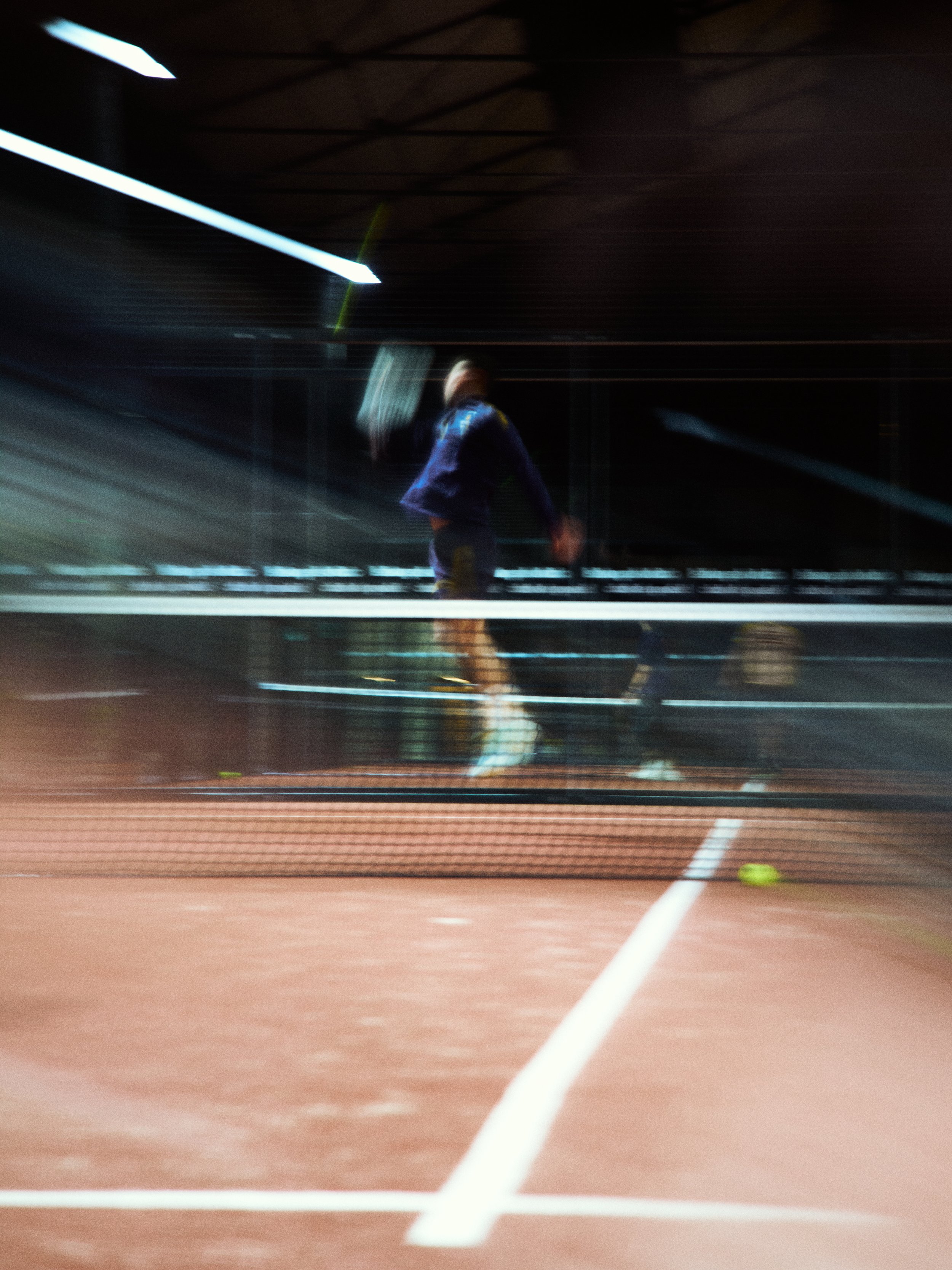 Padel_Surreal_Floating.jpg