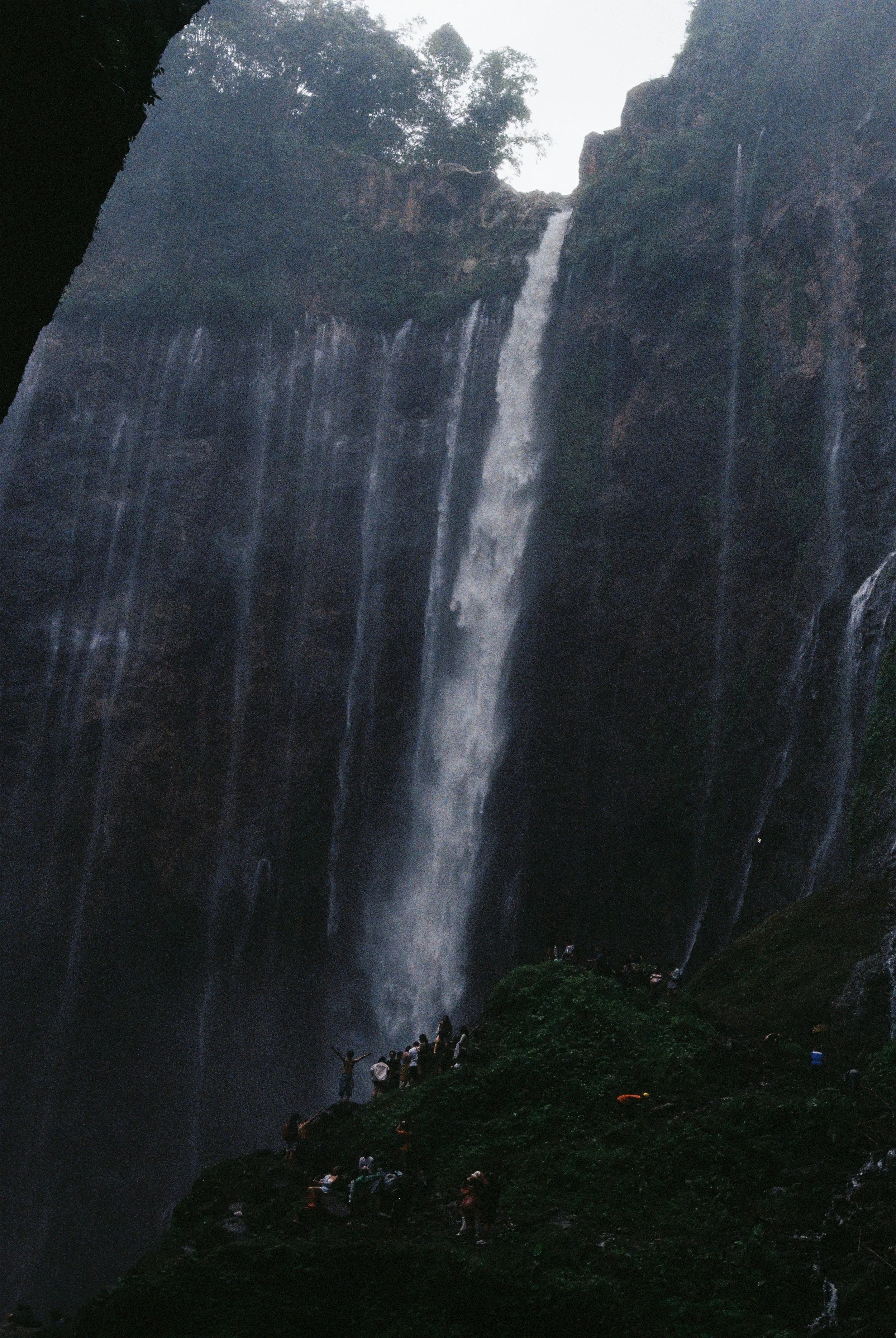R1-02878-0013.JPG