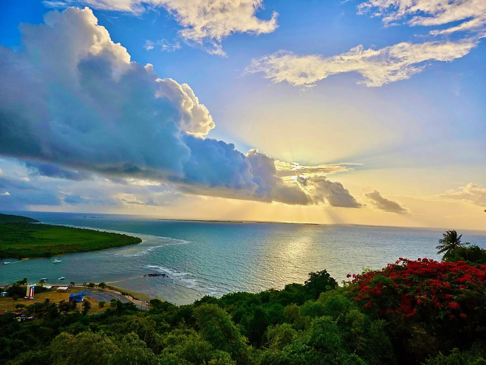 Sunrise El Conquistadora .jpg