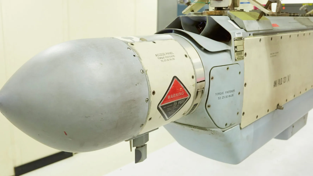 Digital Radio Frequency Memory (DRFM) in Radar Warning Receivers