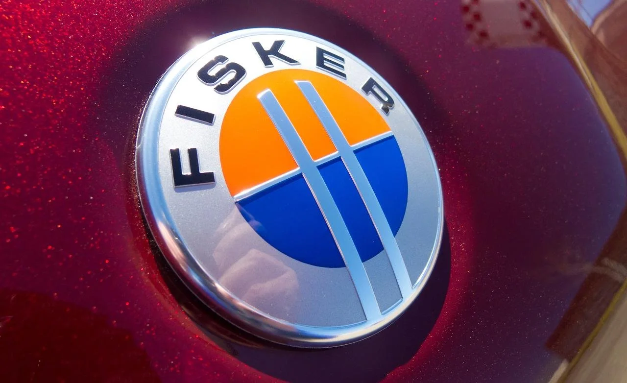 2012-fisker-karma-badge-photo-580166-s-1280x782.jpg