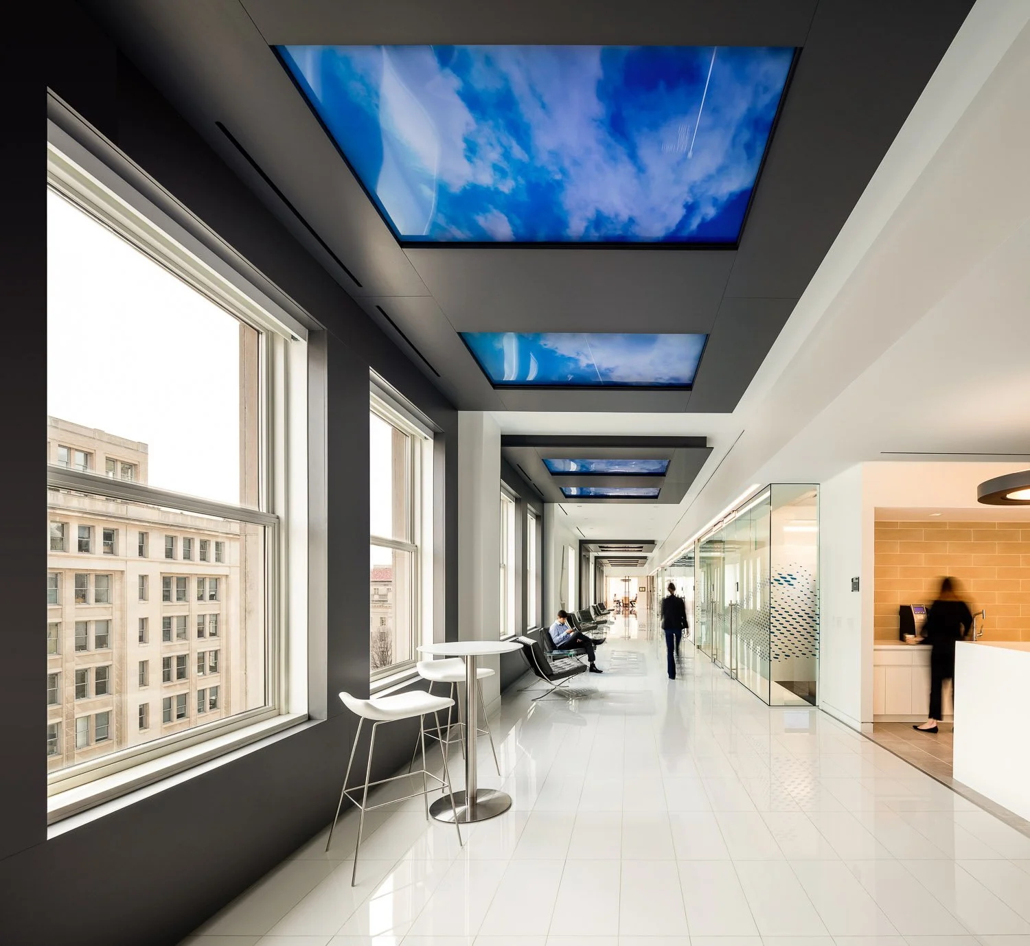 Traveling the length of the center, the Skywalk Corridor provides glimpses of the DC area and a gallery setting to showcase Airbus' history of looking forward. 