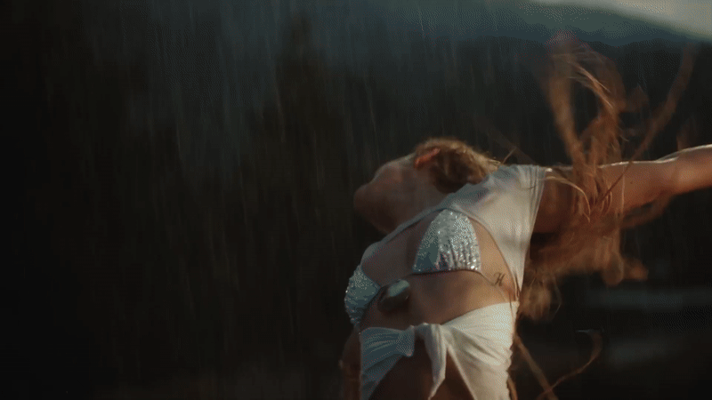 Pretty Ugly by Zara Larsson, Stylist,
Directed by Charlotte Rutherford