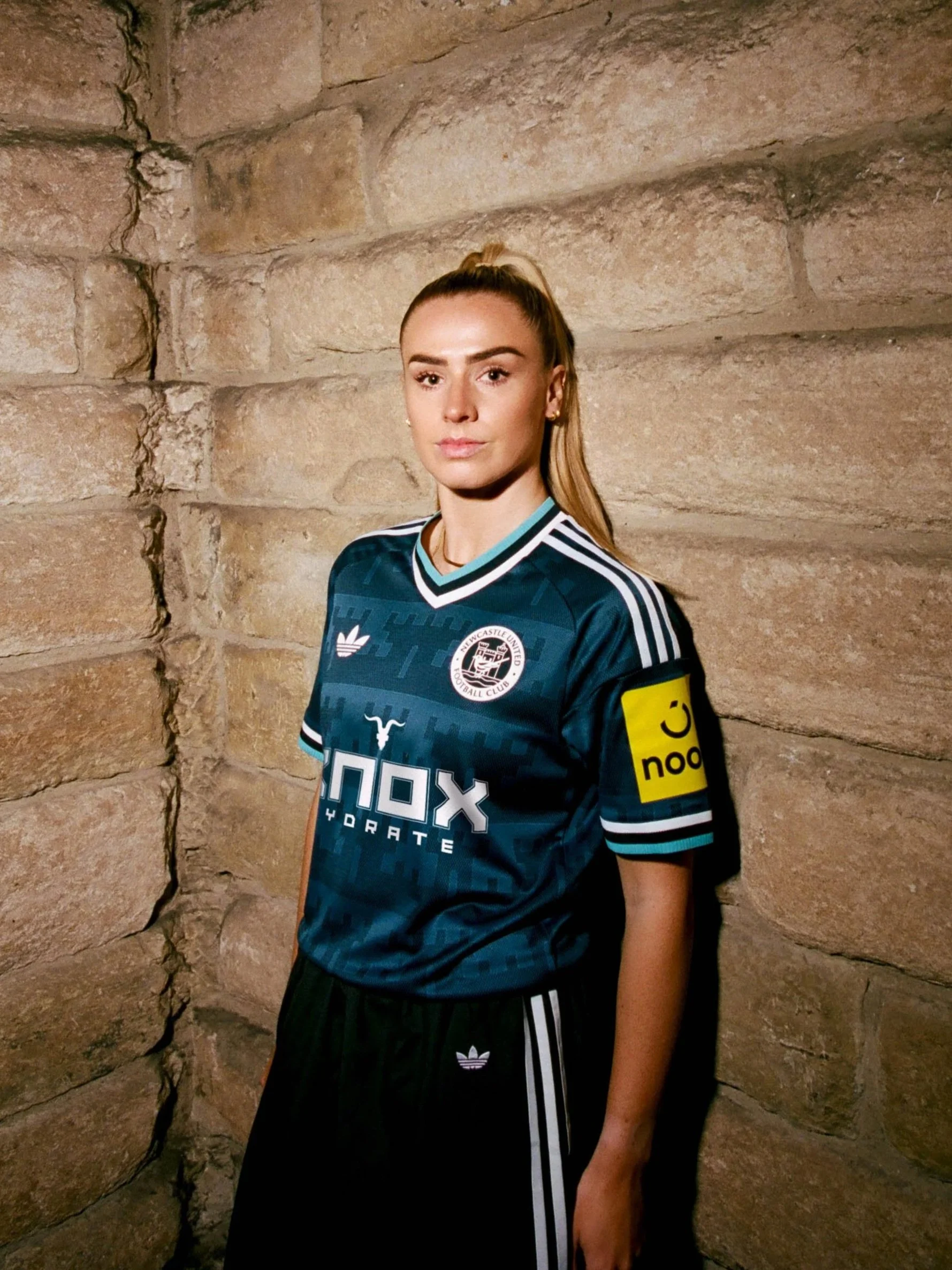EMMA_FO-ADIDAS-NUFC-2627AWAY-17_RGB.jpg
