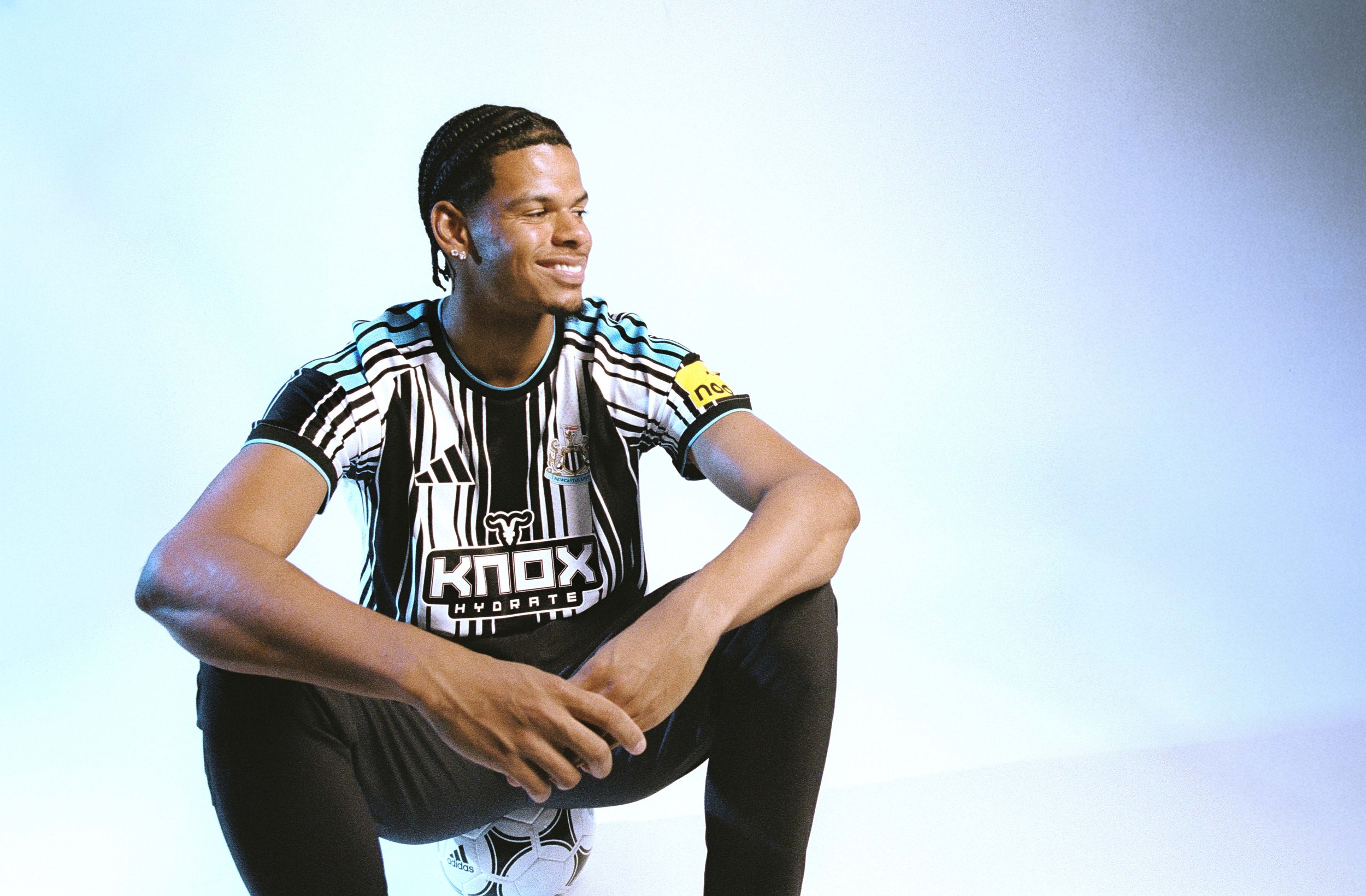 FO_NUFC_HOME_26_27_66.jpg