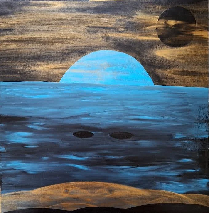 Pintura abstracta de un atardecer o amanecer con un sol azul y un cielo con nubes y un sol negro en un fondo marrón oscuro.