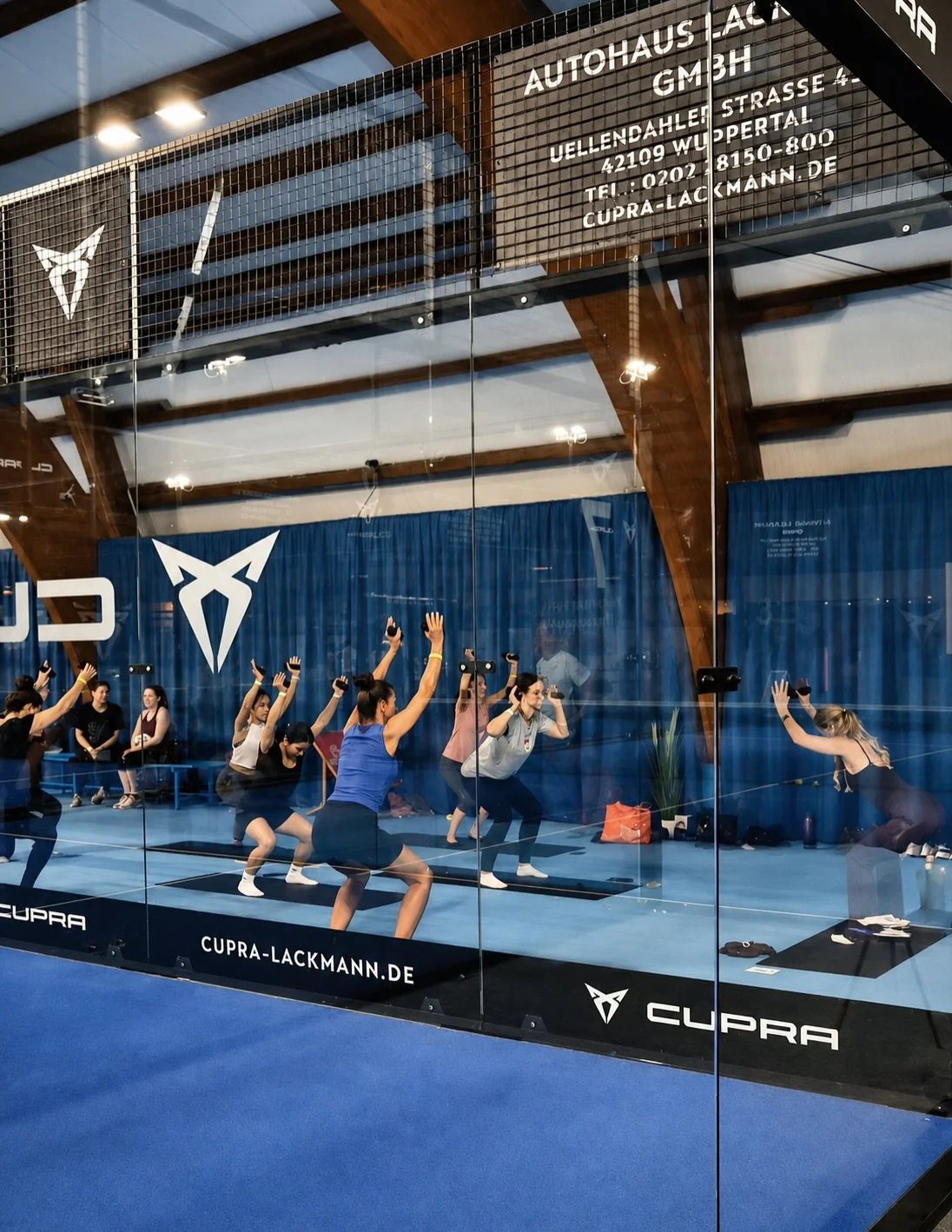Pilates auf der Matte. Padel auf dem Court. Studio Blau mittendrin!

Am Wochenende hie&szlig; es: Studio Blau goes Social Padel Club &ndash; gemeinsam mit @treuewelt_wuppertal , @padelvalley.wuppertal und @unterwegs.in.wuppertal .

Unsere kurzen, spi