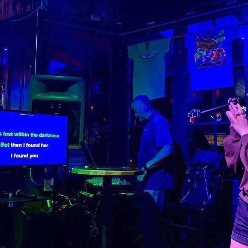 Sara Karaoke.jpg