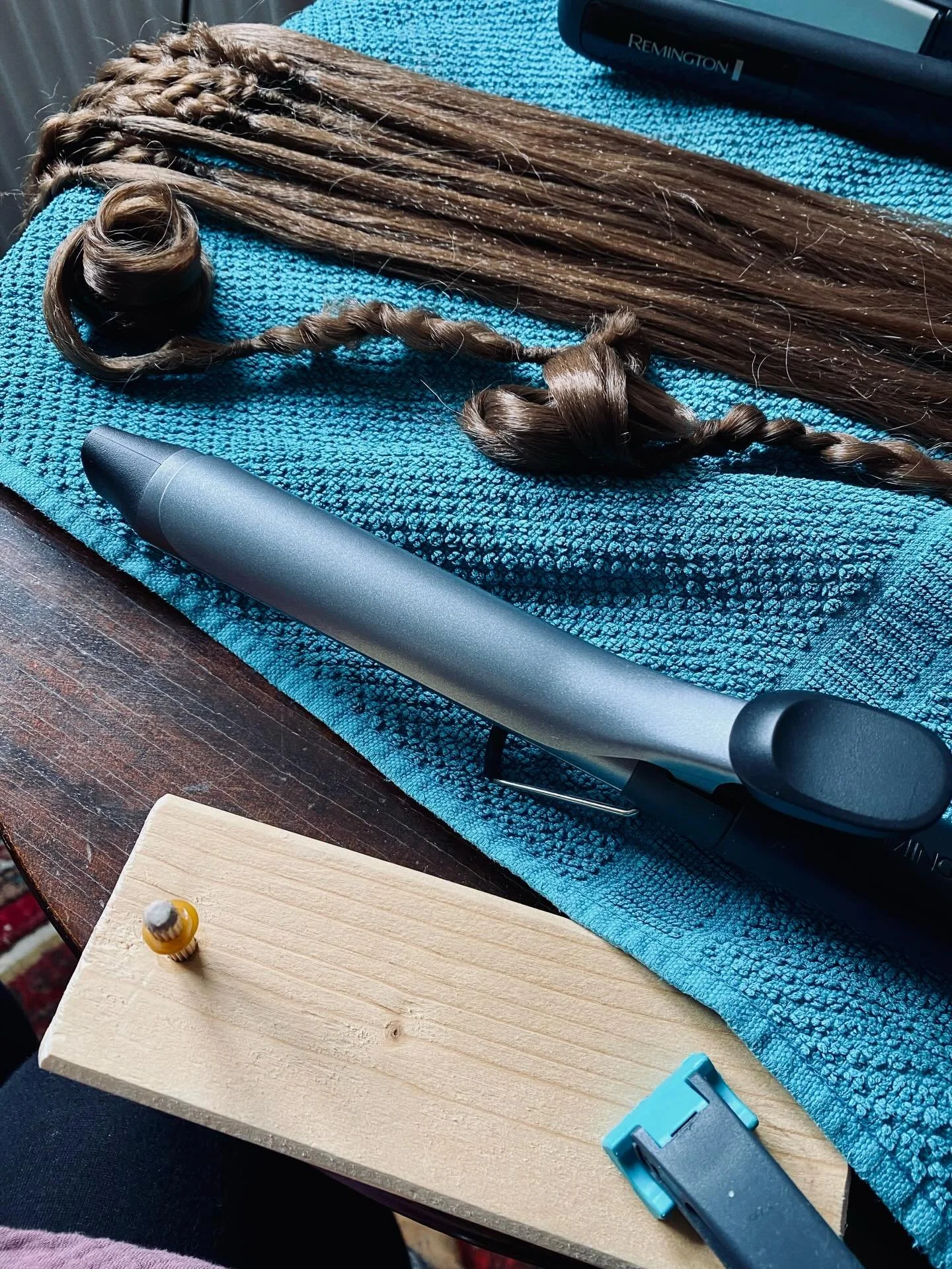 Lockige Extensions im Prozess&hellip;

www.einzigartigdreads.de

#dreadstylist #dreadlocks  #dreadart #badenw&uuml;rttemberg #extensions