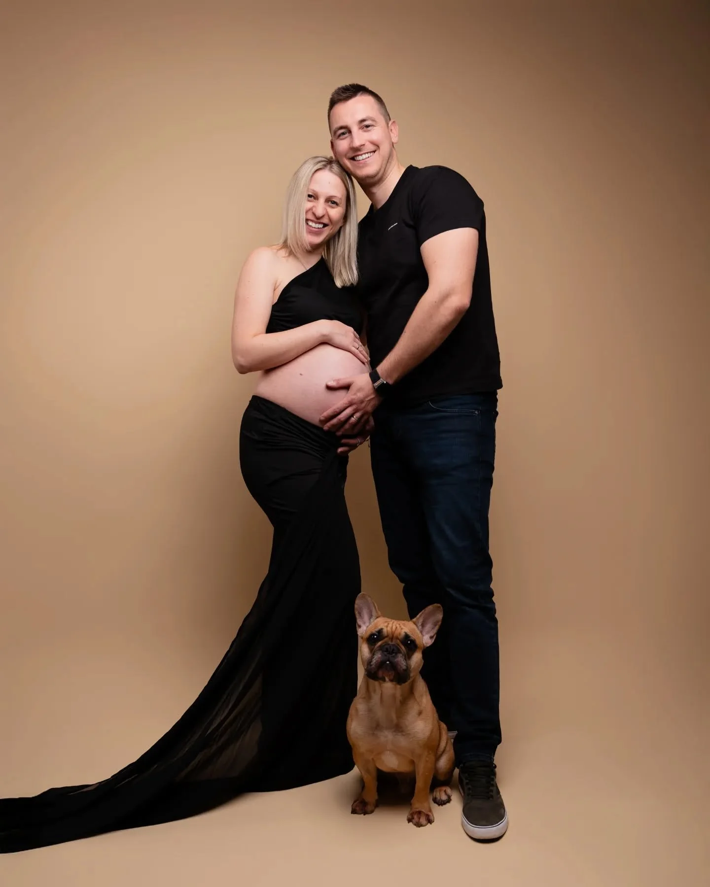 Tročlana obitelj u i&scaron;čekivanju četvrtog člana! 🥰🐾🍼

#photoartlucija
#fotografiranjetrudnica #trudničkofotografiranje #fotografiranjebeba #fotografiranjedjece