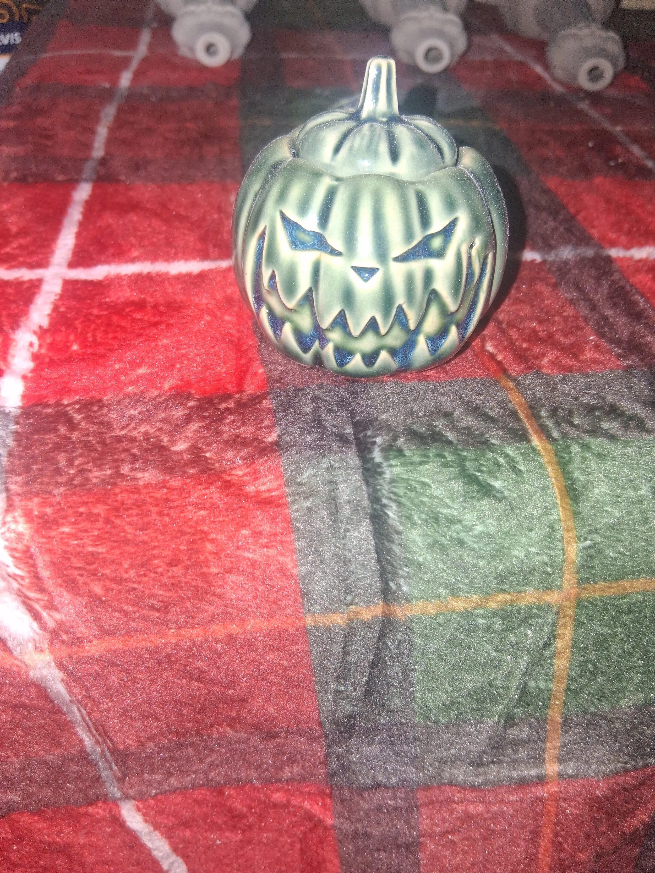 Slimy green Jack-o'-lantern