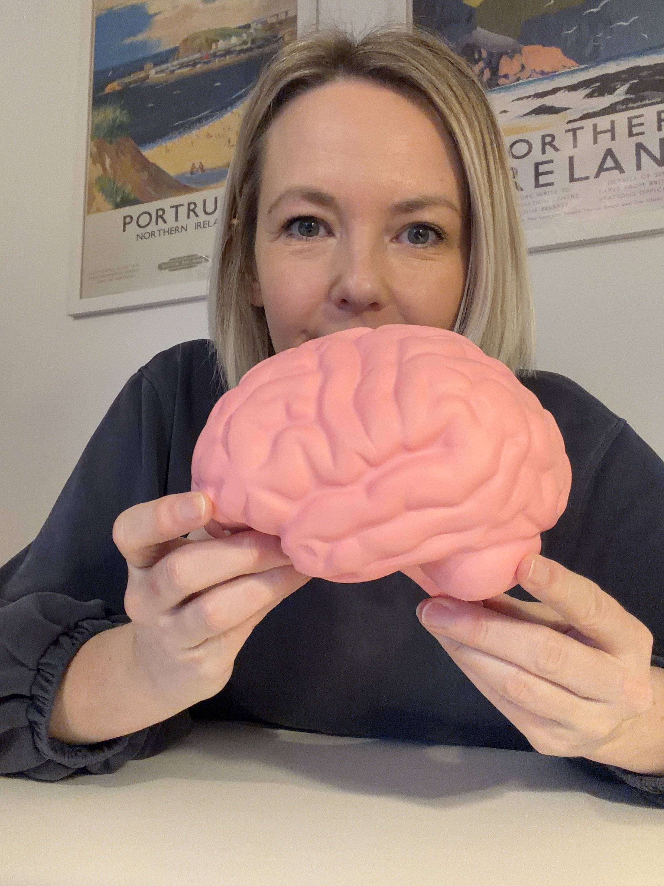 Hypnotherapy without pressure or digging into the past, focused on moving forward gently