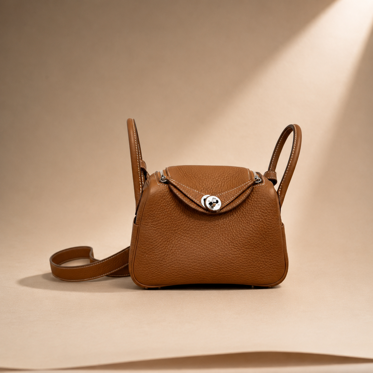 Hermès Mini Lindy 20 – Gold – Clemence – Palladium Hardware