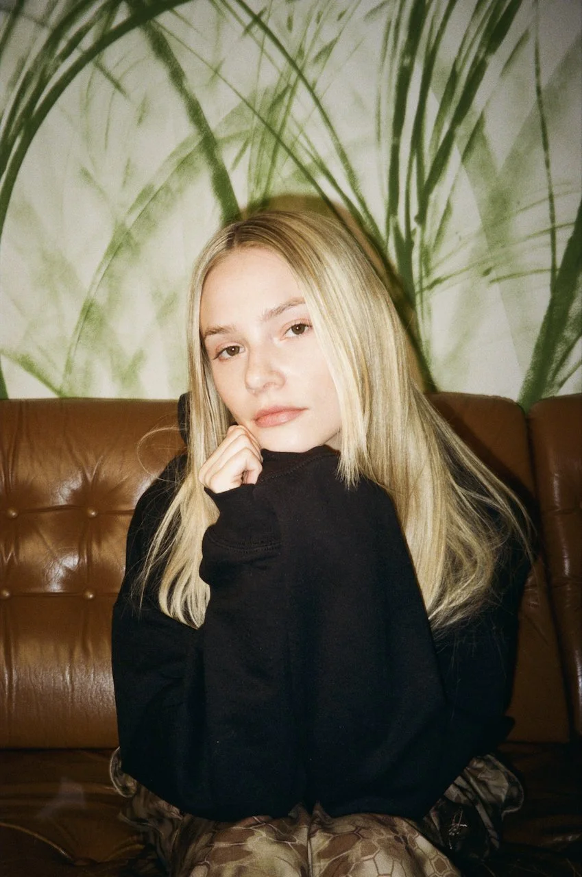 Esther Edit 2 @joesvies.jpeg