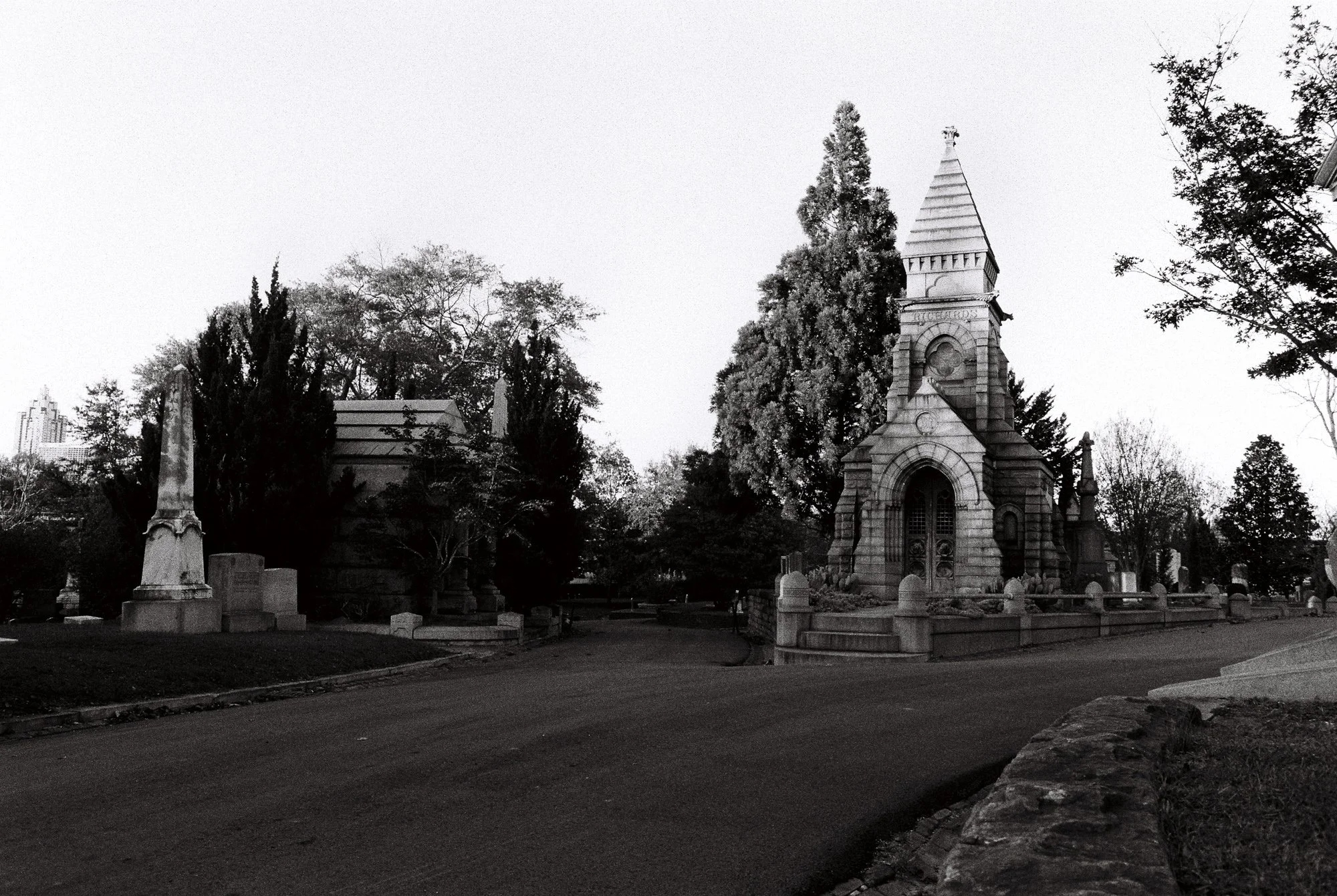Oakland cemetery (10 of 11).jpg