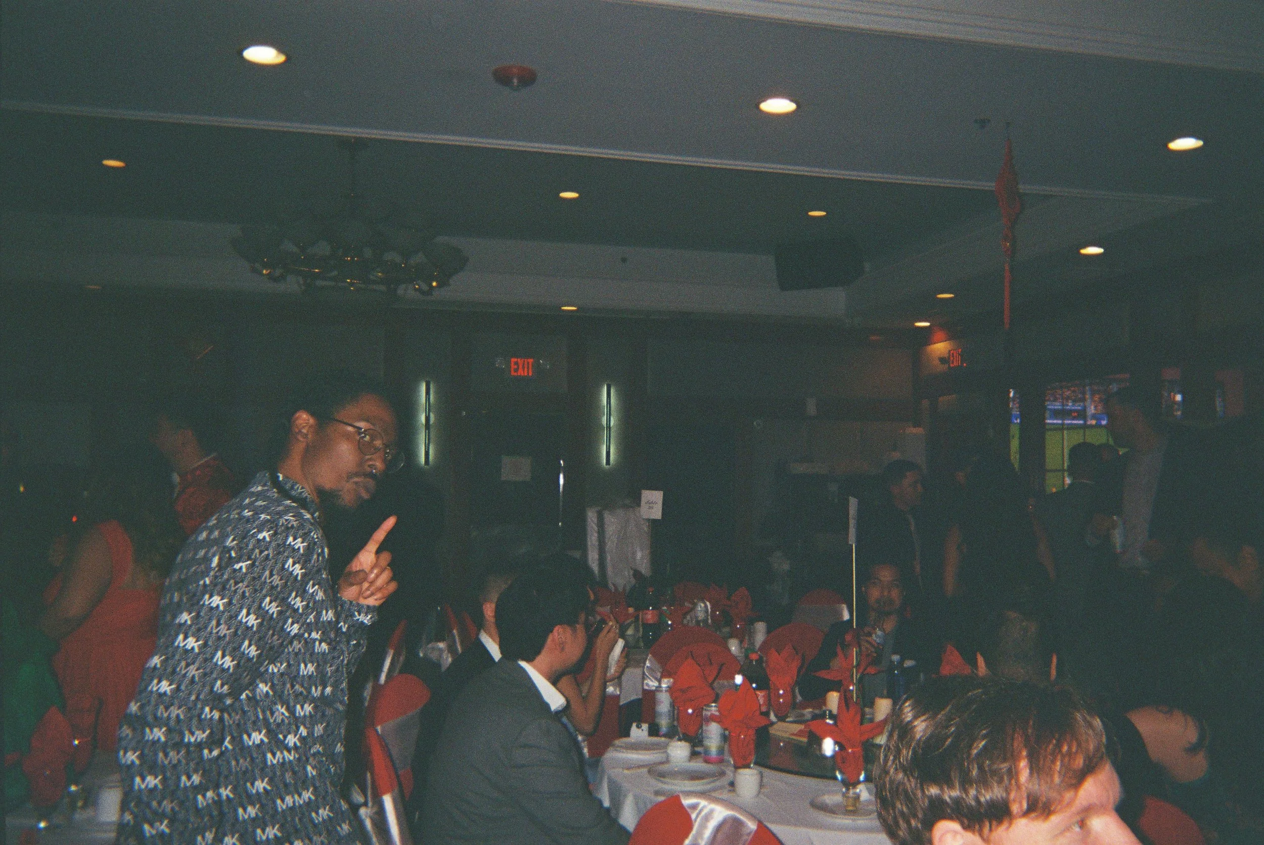 8812Tran006761_001.jpg